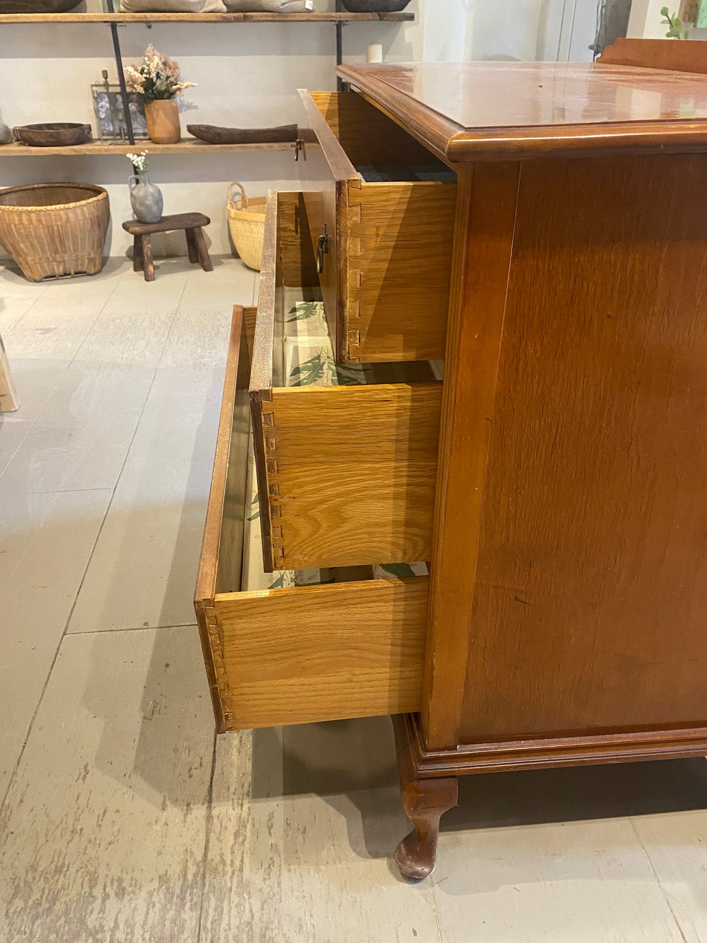 Vintage Light Wood Dresser - 3 Drawers