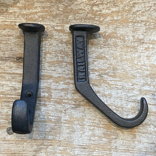 Double Hook Railway Nail Top