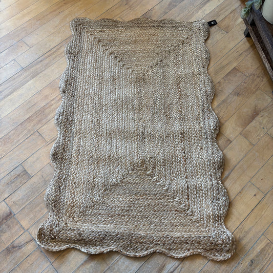 Scalloped Jute Rug- 2.5x4